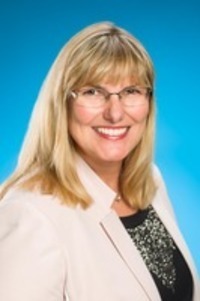 Profilfoto der Direktorin Regina Benz (zum Grußwort der Direktorin)